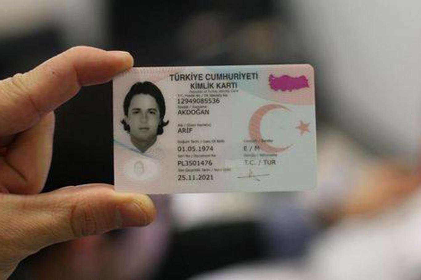 Bursa’da ‘kimlik kartı’ için mesai saatleri uzatıldı Bursa’da ‘kimlik kartı’ için mesai saatleri uzatıldı